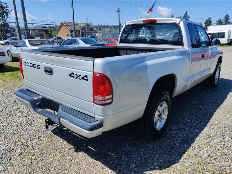 Dodge Dakota Club Cab 4WD 2001