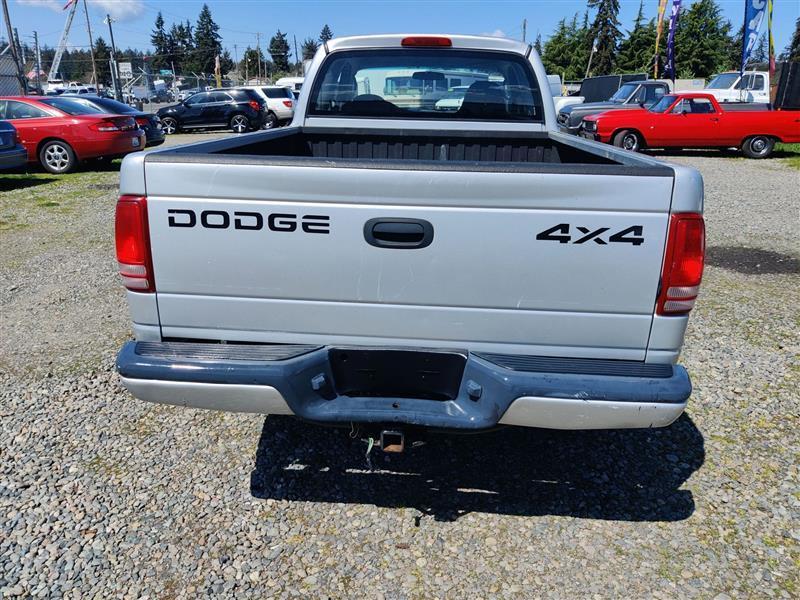 Dodge Dakota Club Cab 4WD 2001
