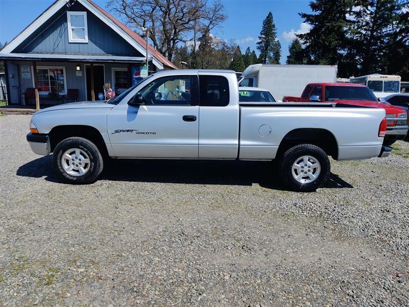 Dodge Dakota Club Cab 4WD 2001