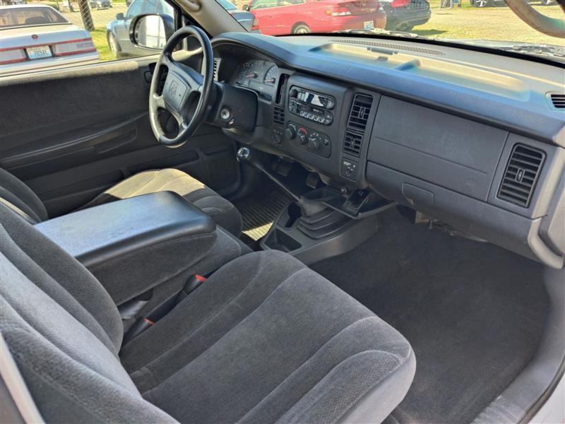 Dodge Dakota Club Cab 4WD 2001
