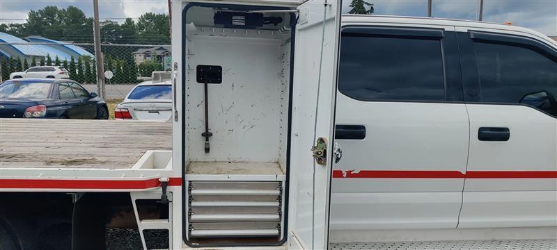 Ford F-550 Crew Cab DRW 4WD 2017