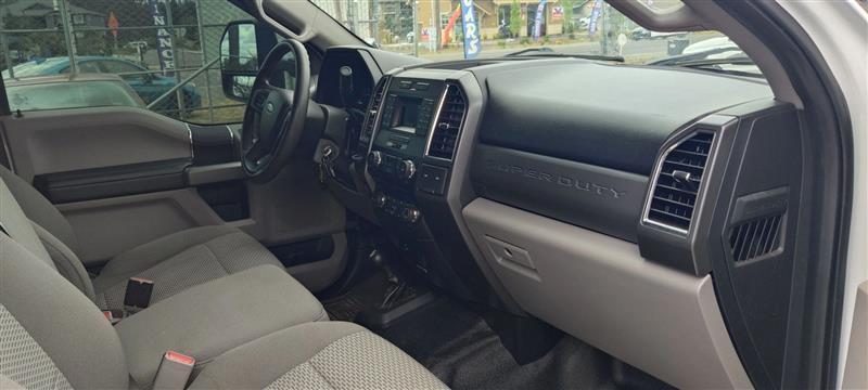 Ford F-550 Crew Cab DRW 4WD 2017