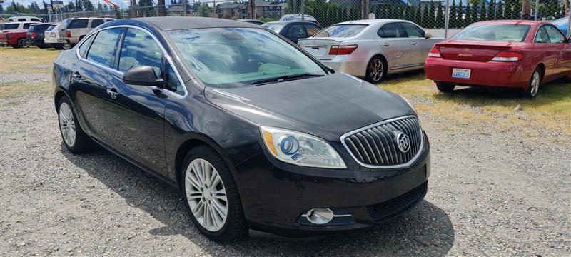 Buick Verano Base 2013