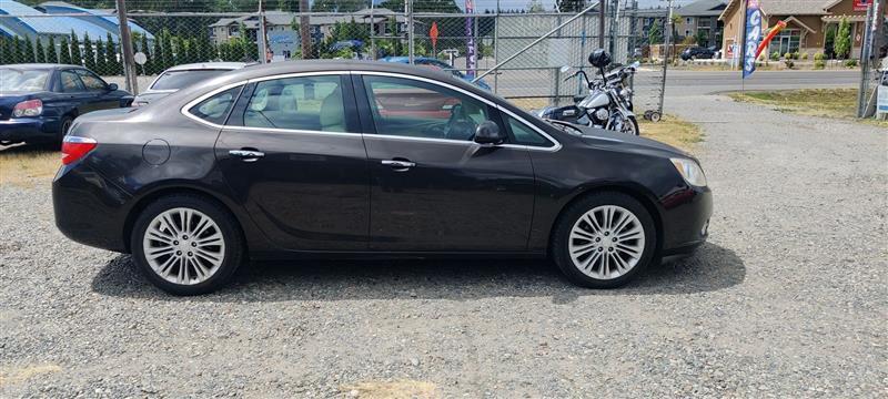 Buick Verano Base 2013