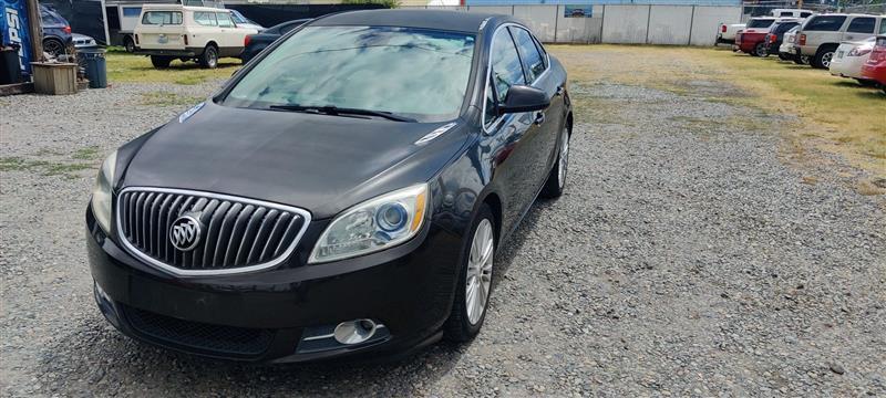Buick Verano Base 2013