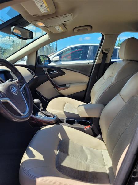 Buick Verano Base 2013