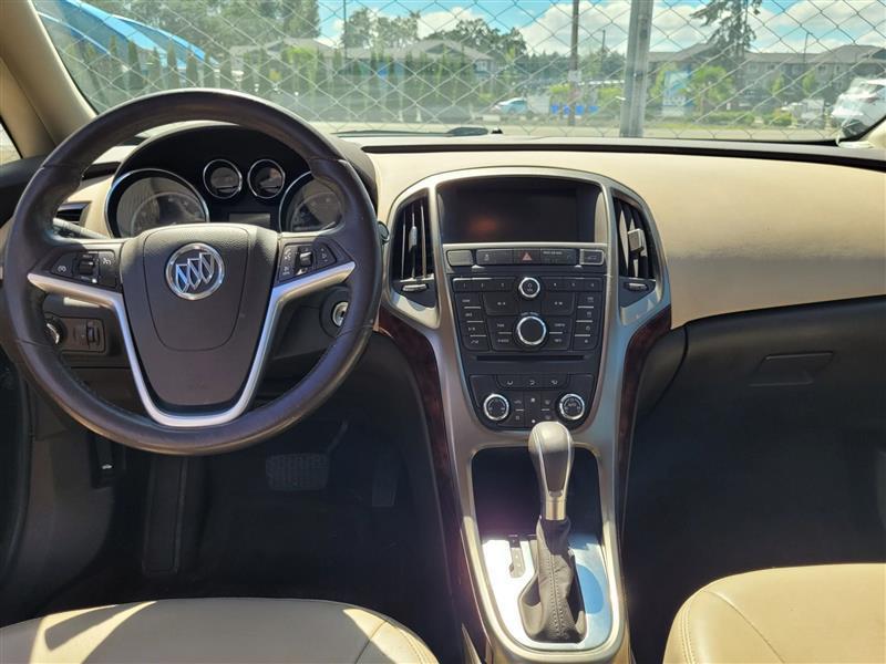 Buick Verano Base 2013