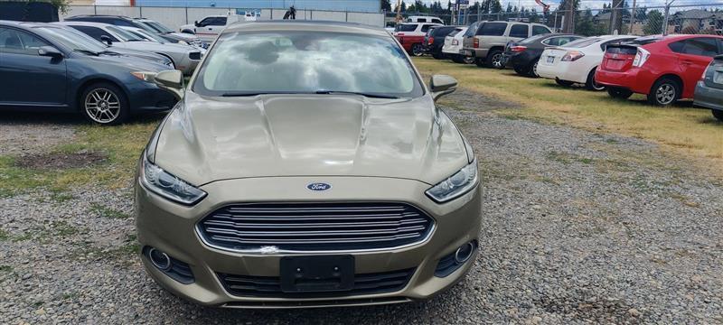 Ford Fusion Hybrid SE 2013