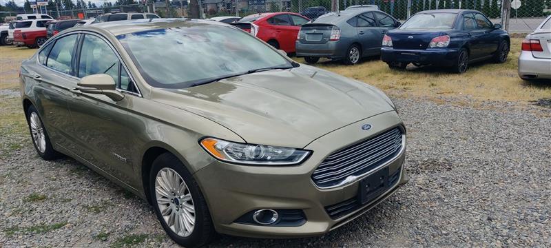 Ford Fusion Hybrid SE 2013