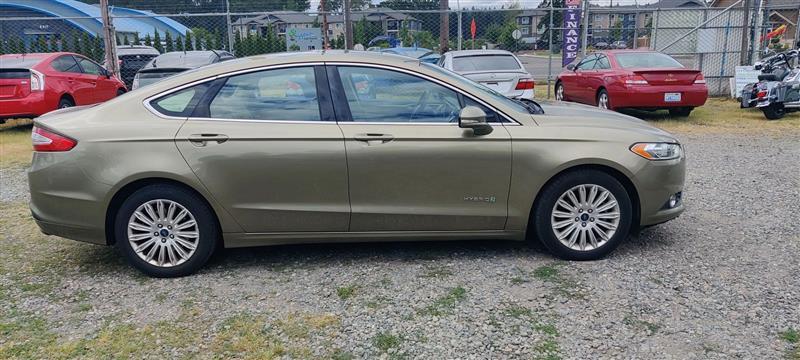 Ford Fusion Hybrid SE 2013