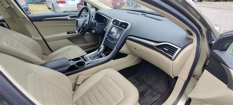 Ford Fusion Hybrid SE 2013