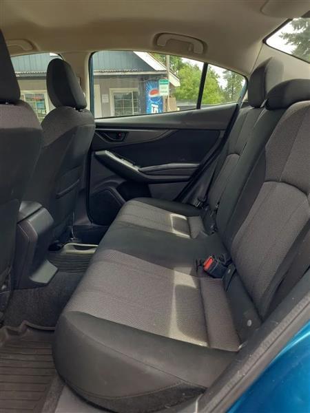 Subaru Impreza 2.0i Premium CVT 4-Door 2017