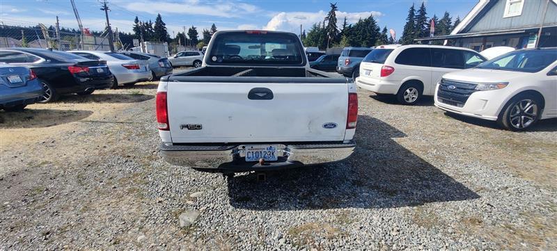 Ford F-150 XL SuperCab Long Bed 2WD 2002