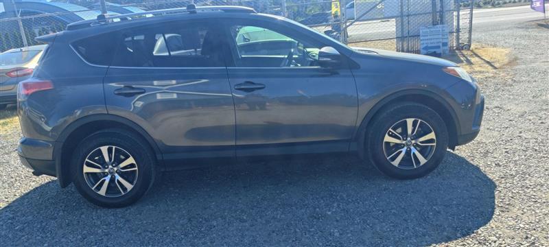 Toyota RAV4 XLE AWD 2017