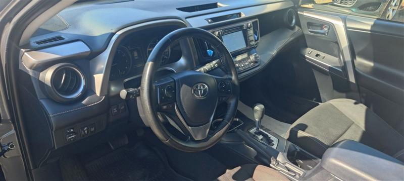 Toyota RAV4 XLE AWD 2017