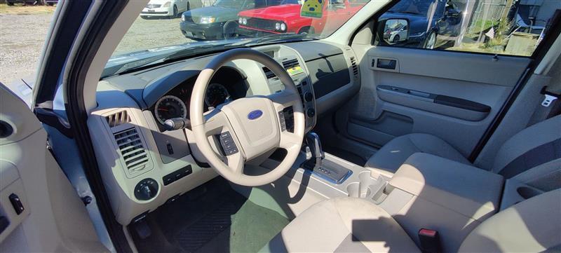 Ford Escape Hybrid FWD 2008