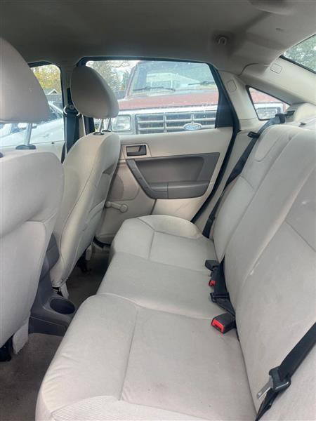 Ford Focus S Sedan 2008