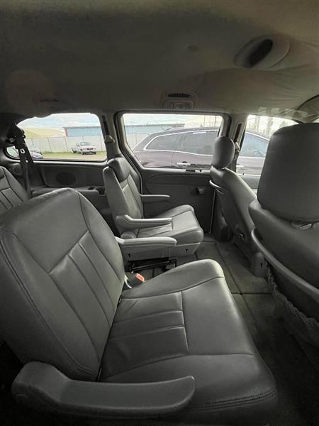 Dodge Grand Caravan SXT 2006