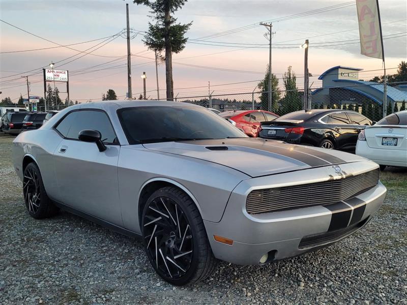 Dodge Challenger SE 2009