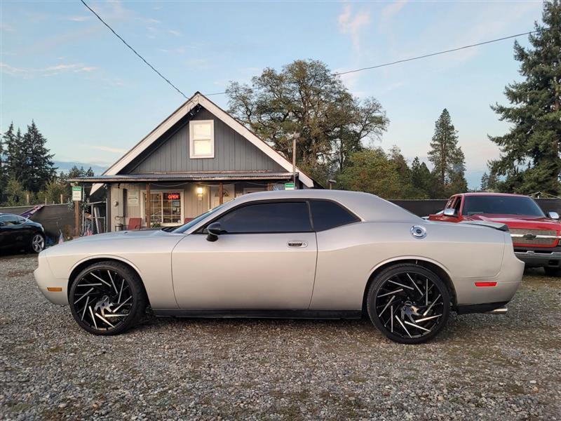 Dodge Challenger SE 2009