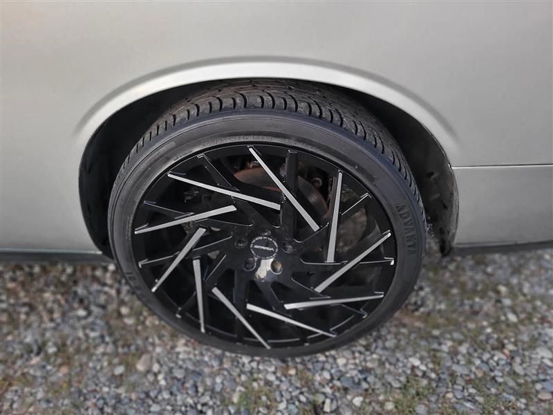 Dodge Challenger SE 2009