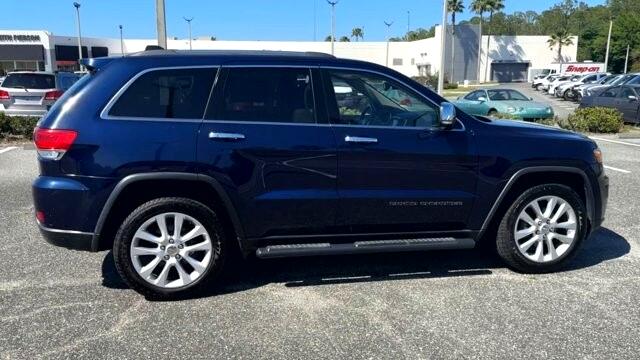 2017 Jeep Grand Cherokee Limited 2WD 9