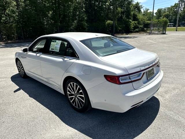 2017 Lincoln Continental Select 14