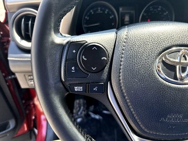 2017 Toyota RAV4 XLE AWD 30