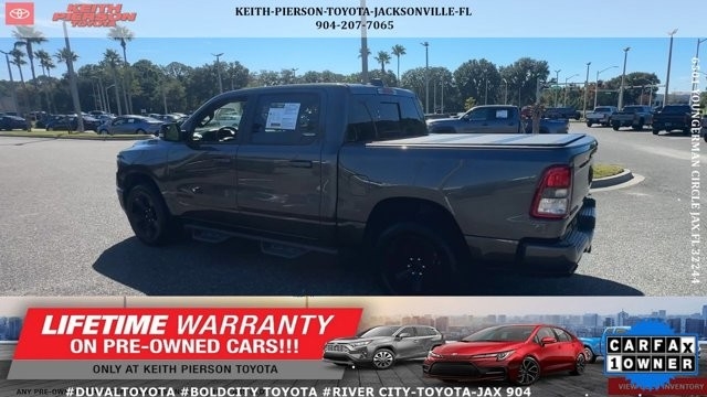 RAM 1500 Big Horn 4x4 Crew Cab 5'7" Box 2021 RAM 1500 Big Horn 4x4 Crew Cab 5'7" Box 2021