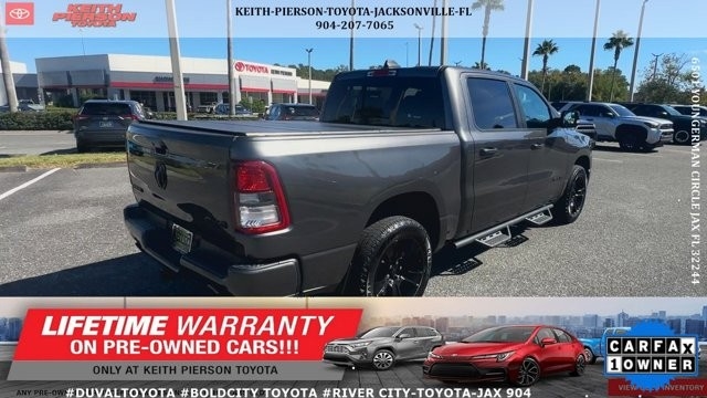 RAM 1500 Big Horn 4x4 Crew Cab 5'7" Box 2021 RAM 1500 Big Horn 4x4 Crew Cab 5'7" Box 2021