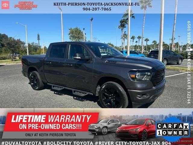 RAM 1500 Big Horn 4x4 Crew Cab 5'7" Box 2021 RAM 1500 Big Horn 4x4 Crew Cab 5'7" Box 2021