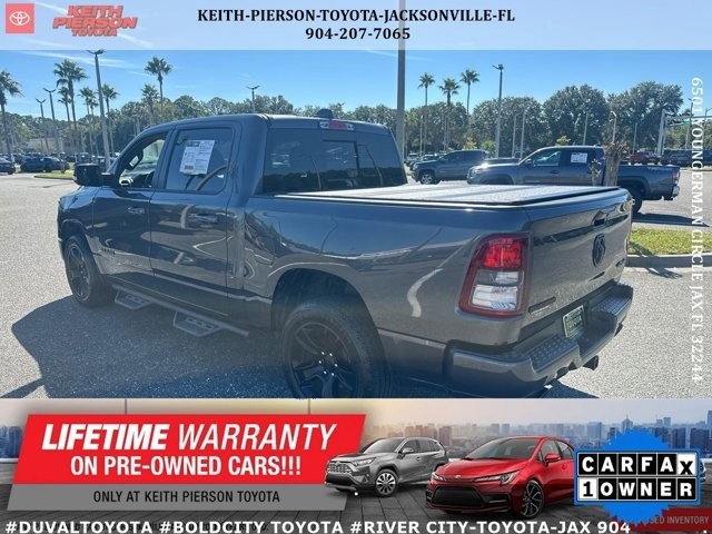 RAM 1500 Big Horn 4x4 Crew Cab 5'7" Box 2021 RAM 1500 Big Horn 4x4 Crew Cab 5'7" Box 2021