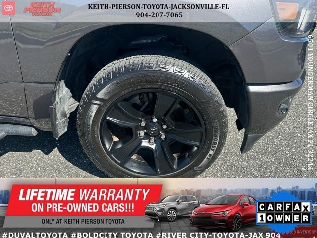 RAM 1500 Big Horn 4x4 Crew Cab 5'7" Box 2021 RAM 1500 Big Horn 4x4 Crew Cab 5'7" Box 2021