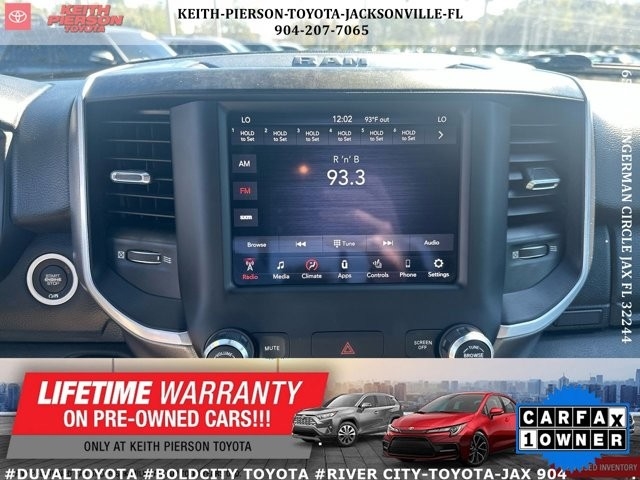 RAM 1500 Big Horn 4x4 Crew Cab 5'7" Box 2021 RAM 1500 Big Horn 4x4 Crew Cab 5'7" Box 2021