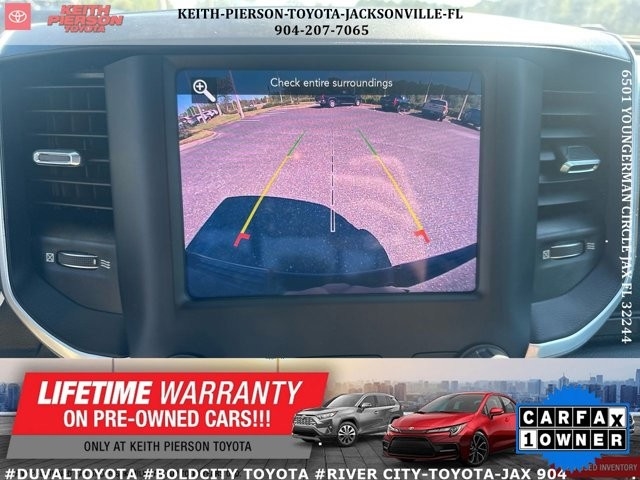 RAM 1500 Big Horn 4x4 Crew Cab 5'7" Box 2021 RAM 1500 Big Horn 4x4 Crew Cab 5'7" Box 2021