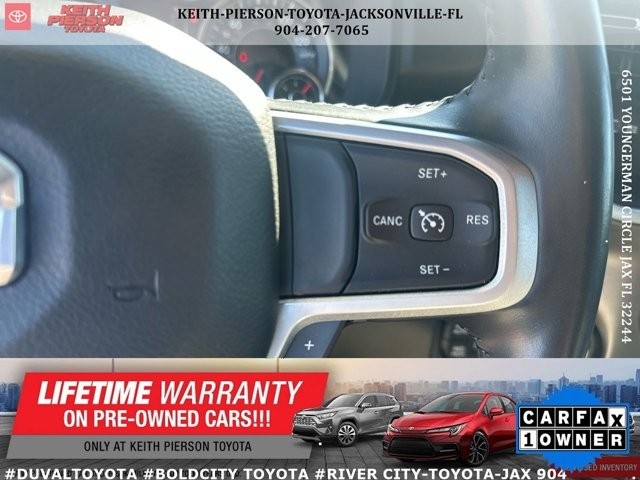 RAM 1500 Big Horn 4x4 Crew Cab 5'7" Box 2021 RAM 1500 Big Horn 4x4 Crew Cab 5'7" Box 2021