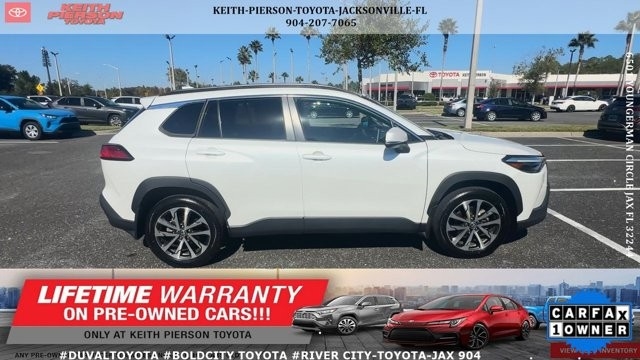 Toyota Corolla Cross XLE 4WD (Natl) 2022