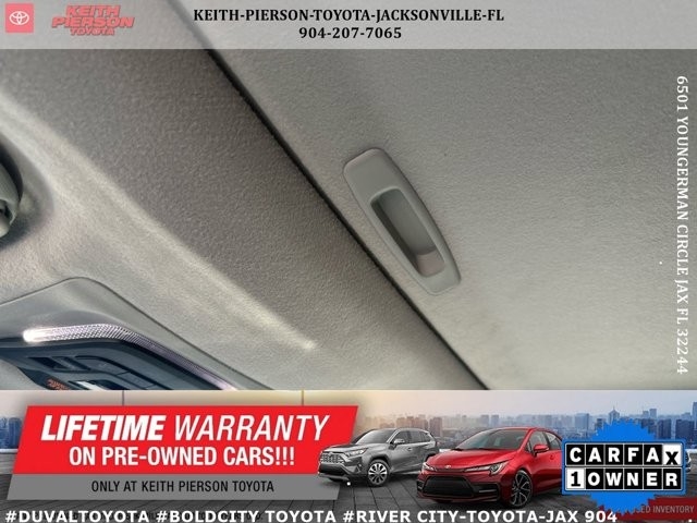 Toyota Corolla Cross XLE 4WD (Natl) 2022