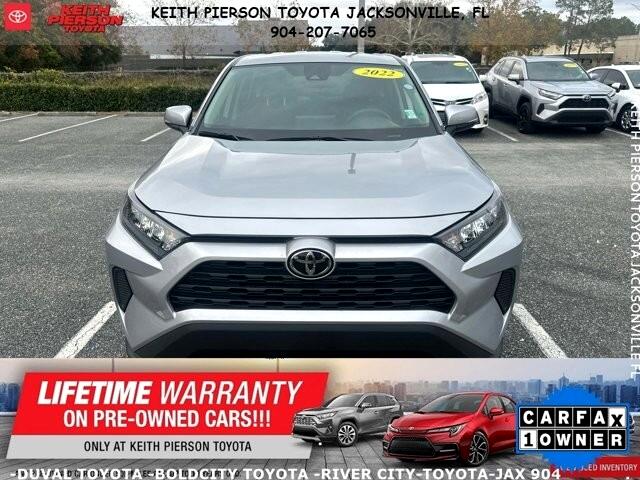 Toyota RAV4 LE FWD (Natl) 2022