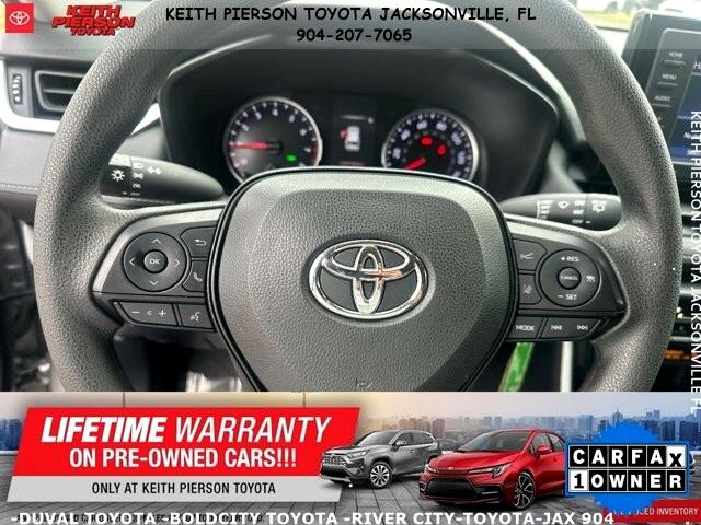 Toyota RAV4 LE FWD (Natl) 2022