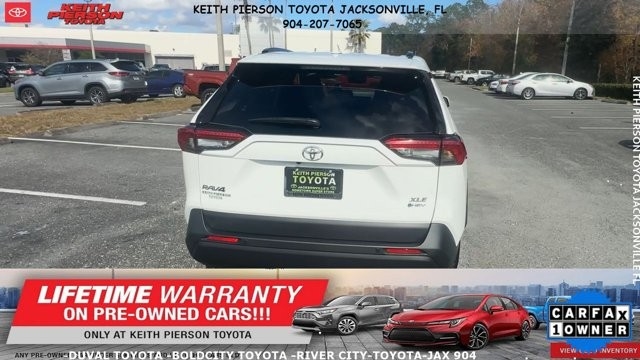 Toyota RAV4 Hybrid XLE AWD (Natl) 2025