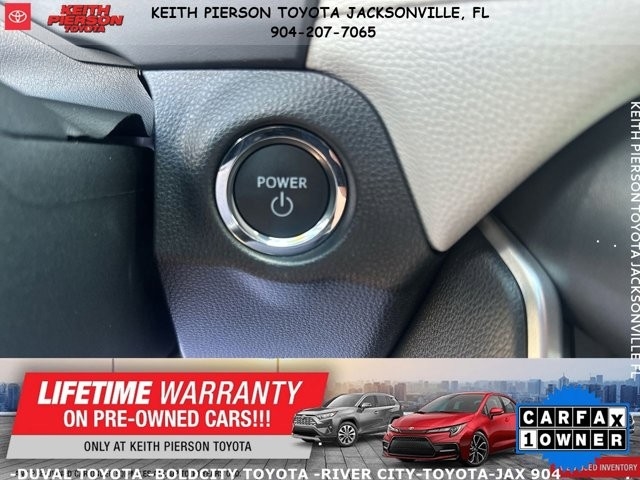 Toyota RAV4 Hybrid XLE AWD (Natl) 2025