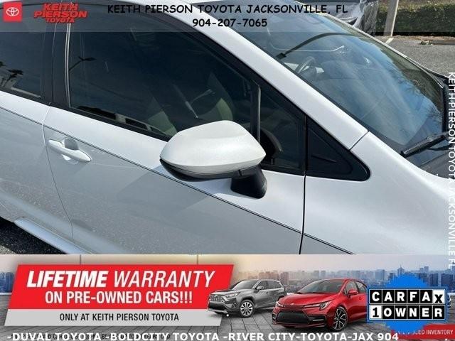 Toyota Corolla Hybrid Nightshade Edition FWD (Natl) 2024