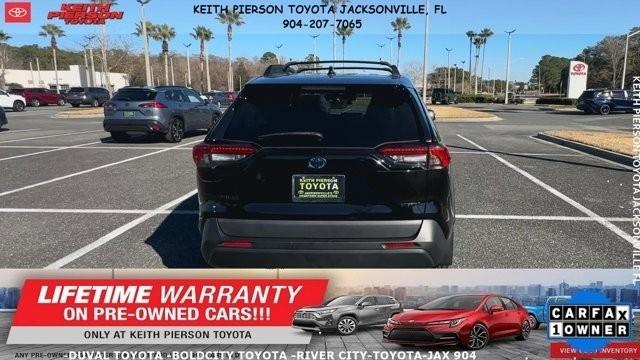 Toyota RAV4 Hybrid XLE AWD (Natl) 2023