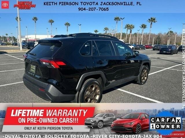 Toyota RAV4 Hybrid XLE AWD (Natl) 2023