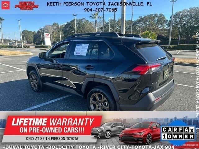 Toyota RAV4 Hybrid XLE AWD (Natl) 2023