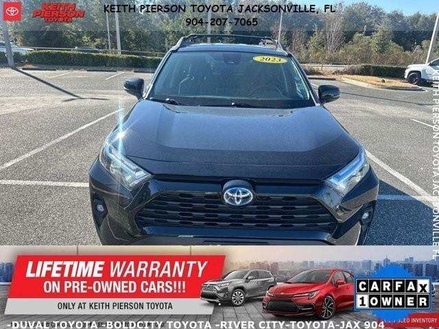 Toyota RAV4 Hybrid XLE AWD (Natl) 2023