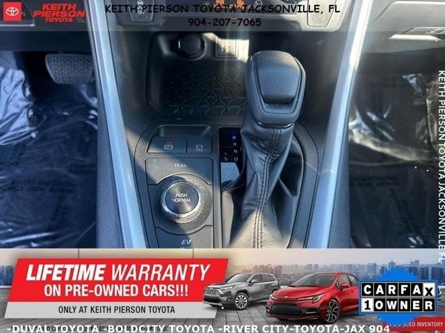 Toyota RAV4 Hybrid XLE AWD (Natl) 2023