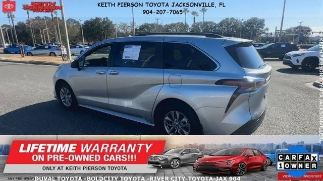 Toyota Sienna XLE FWD 8-Passenger (Natl) 2024