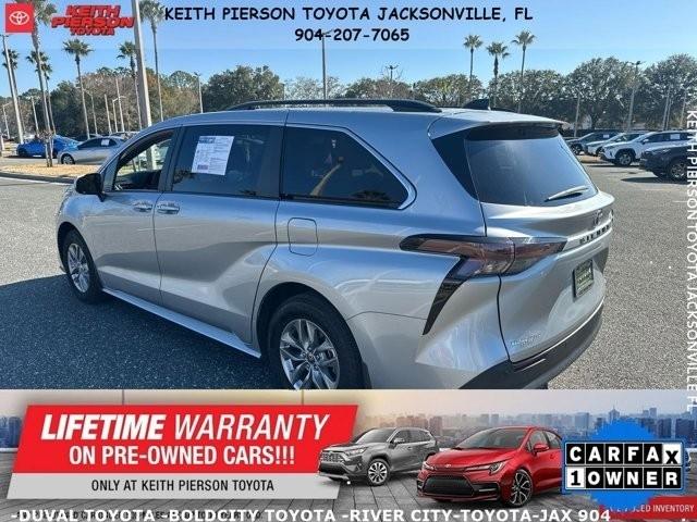 Toyota Sienna XLE FWD 8-Passenger (Natl) 2024